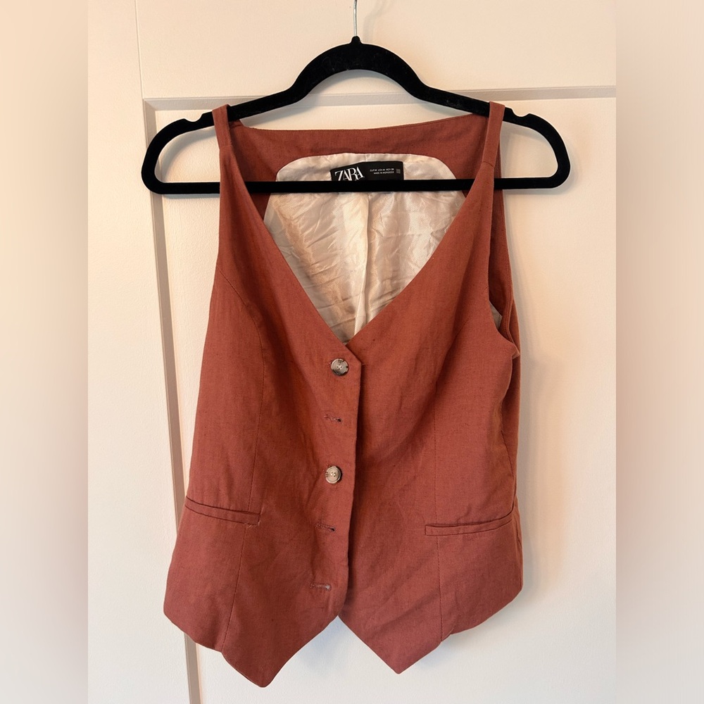 Zara vest